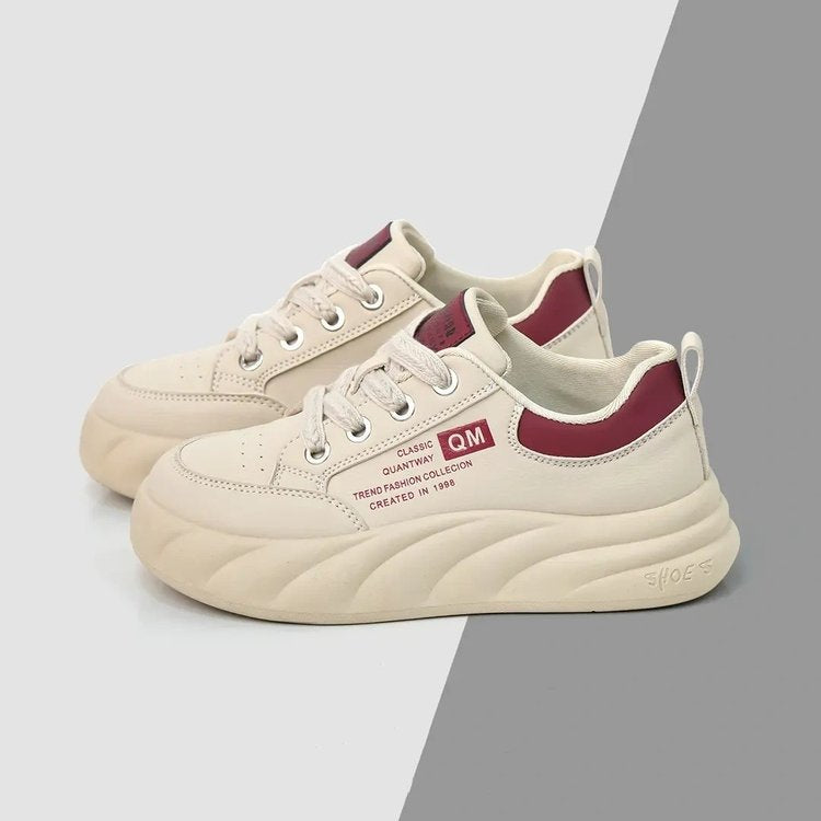 Zapatos casuales con cordones y suela gruesa que realzan la altura