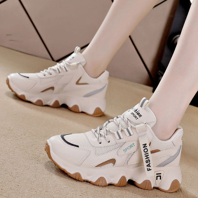 Zapatillas deportivas de suela gruesa que aumentan la altura