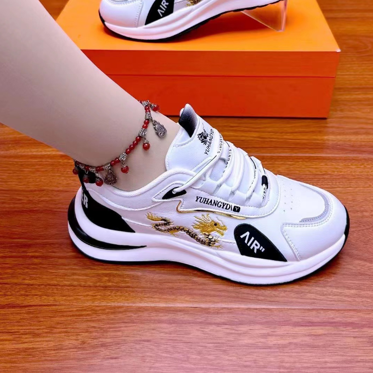 Nuevas zapatillas de running de suela blanda