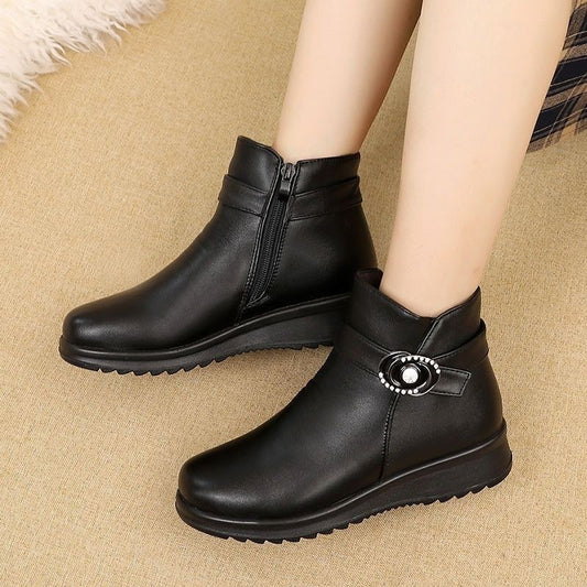 Botas de cuero para mujeres con terciopelo en invierno (embellecimiento)