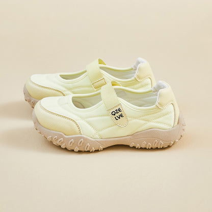 Zapatos casuales de malla con velcro