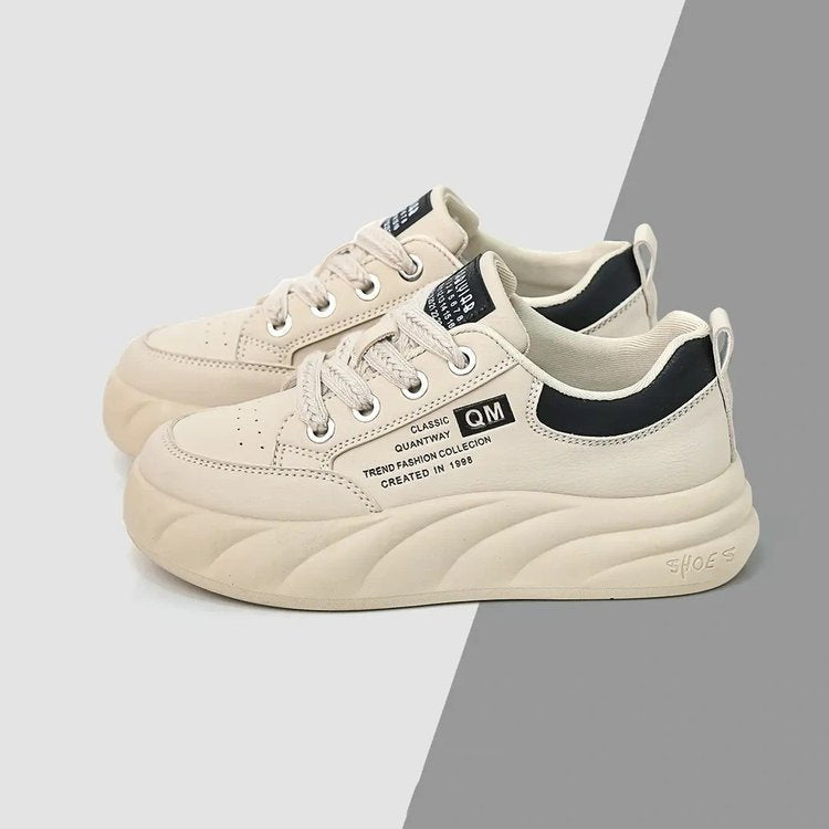 Zapatos casuales con cordones y suela gruesa que realzan la altura