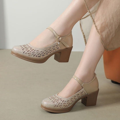 Sandalias de malla hueca