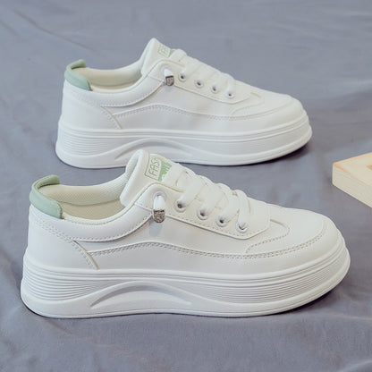 Zapatos de trabajo blancos de suela gruesa y de moda