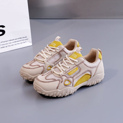 Nuevos zapatos casuales para exteriores
