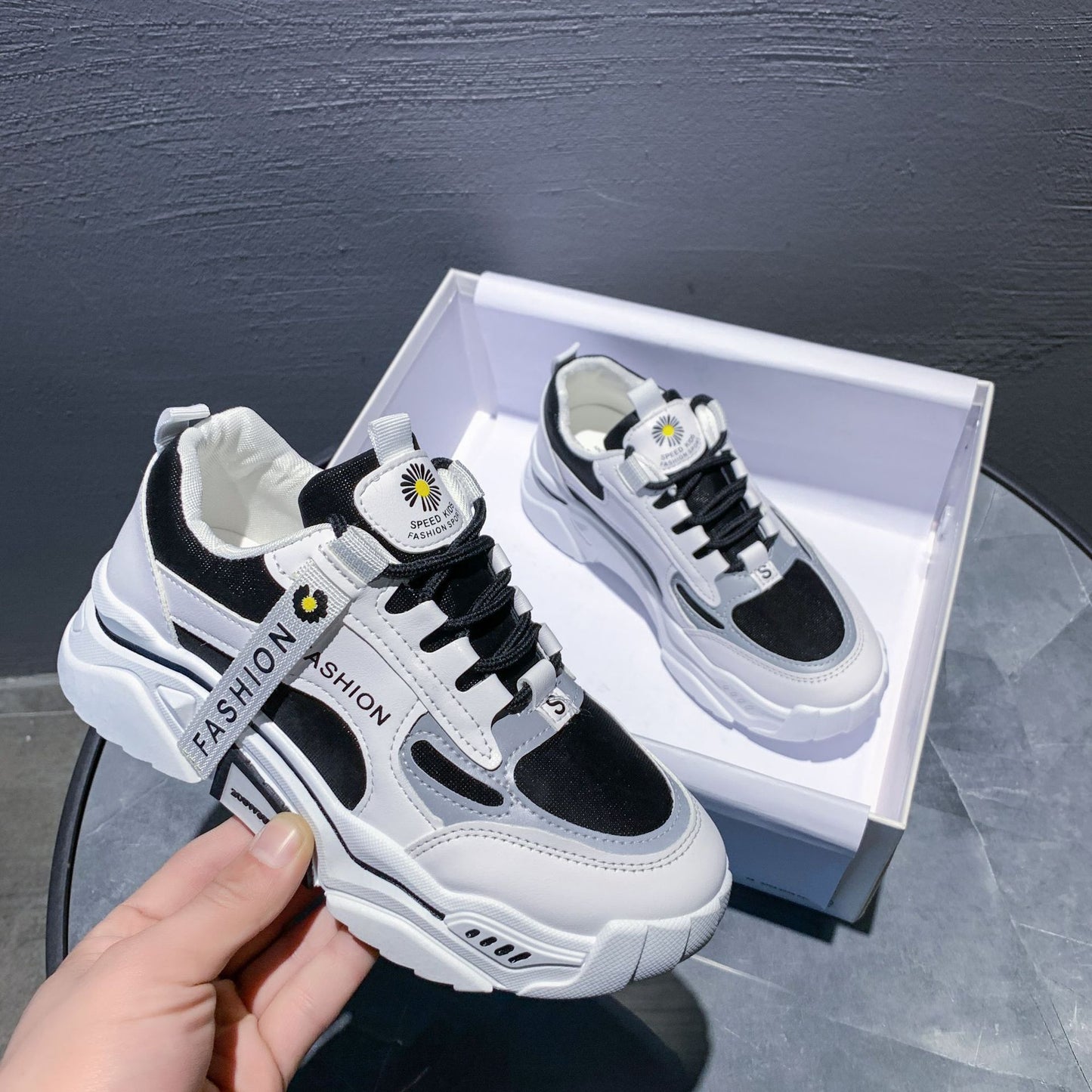 Zapatillas deportivas transpirables superelásticas