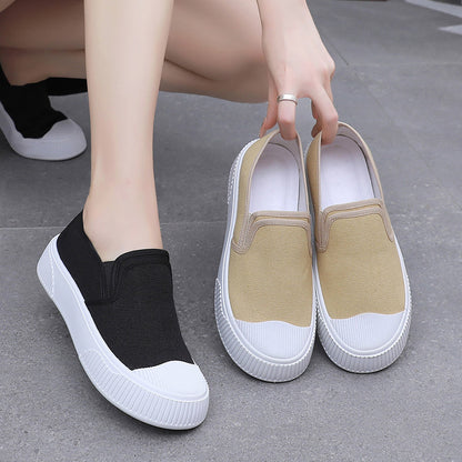 Mocasines de suela blanda con punta redonda