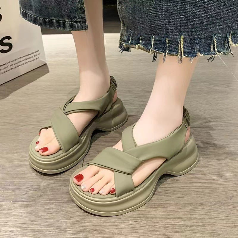 Sandalias de verano de piel suave con suela gruesa