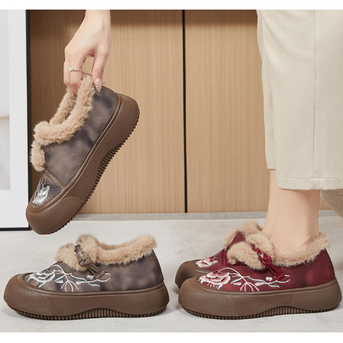 Botas de nieve bordadas